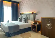 On Aleta Room