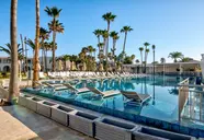 One Resort Premium