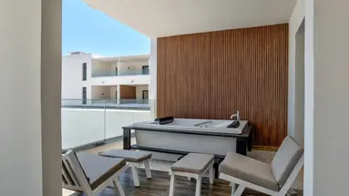 One Resort Premium