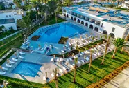 One Resort Premium