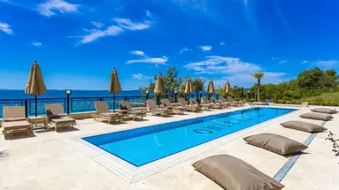 Onyx Beach Residence