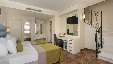 Orange County De Luxe Resort