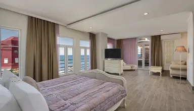 Orange County De Luxe Resort