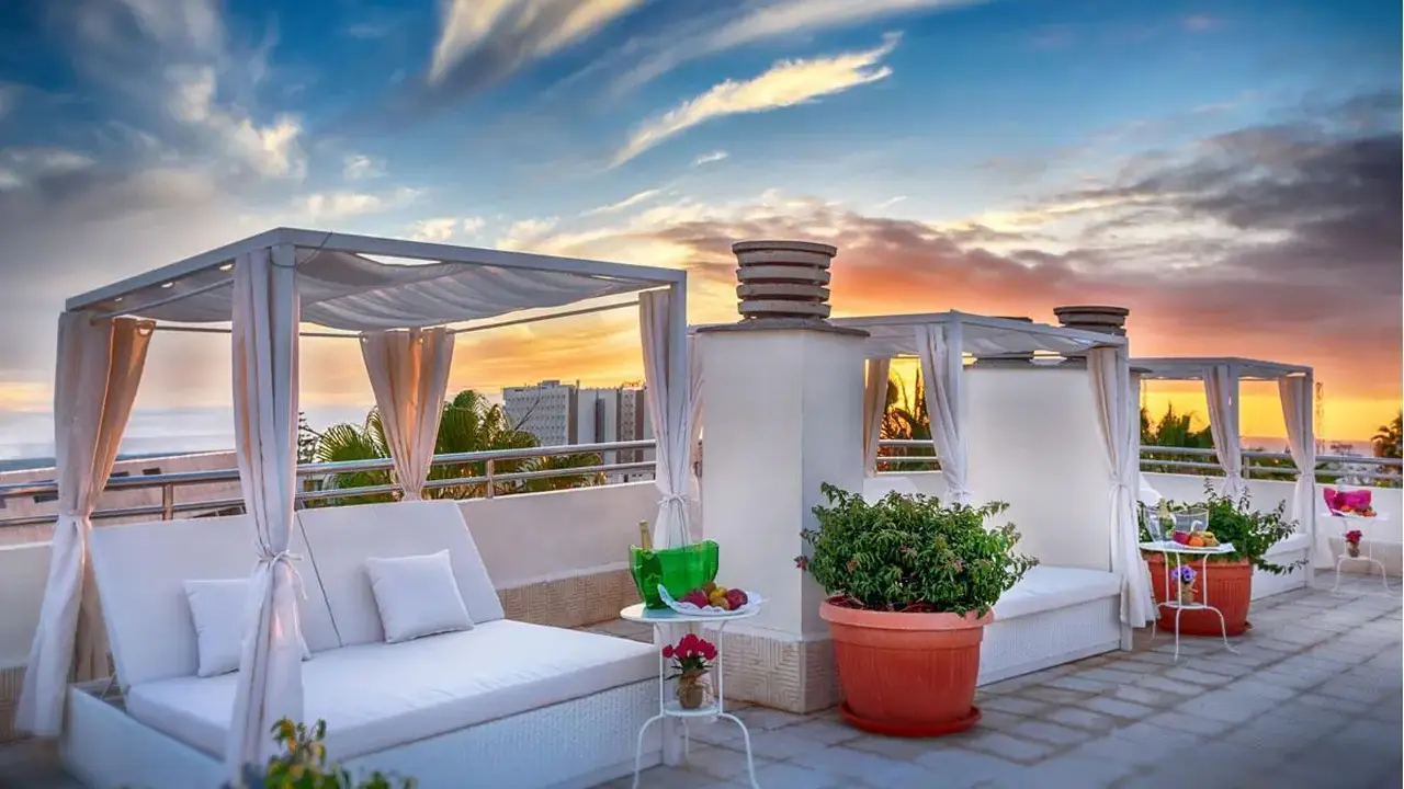 Oro Blanco Apartments