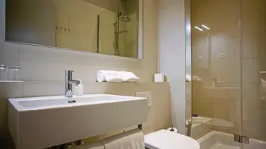 Osam