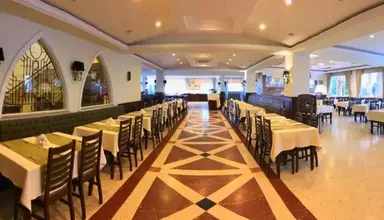 Oscar Resort
