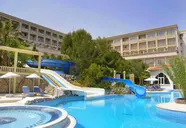 Oscar Resort