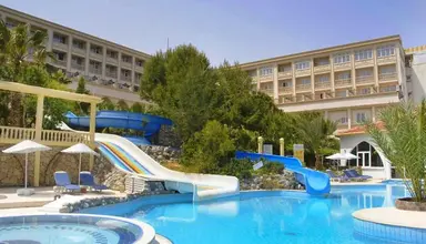 Oscar Resort