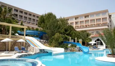 Oscar Resort