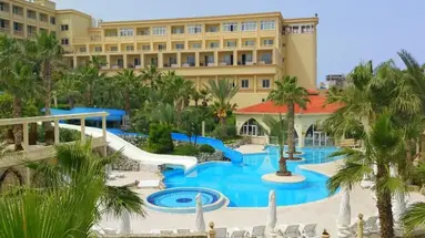 Oscar Resort