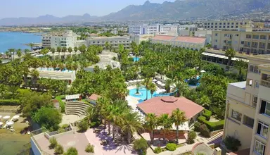 Oscar Resort