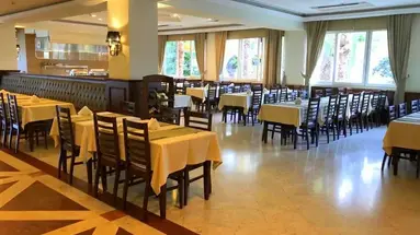 Oscar Resort