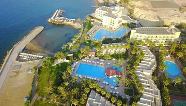 Oscar Resort