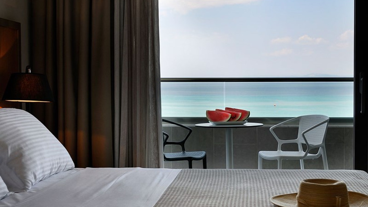 Ostria Sea Side