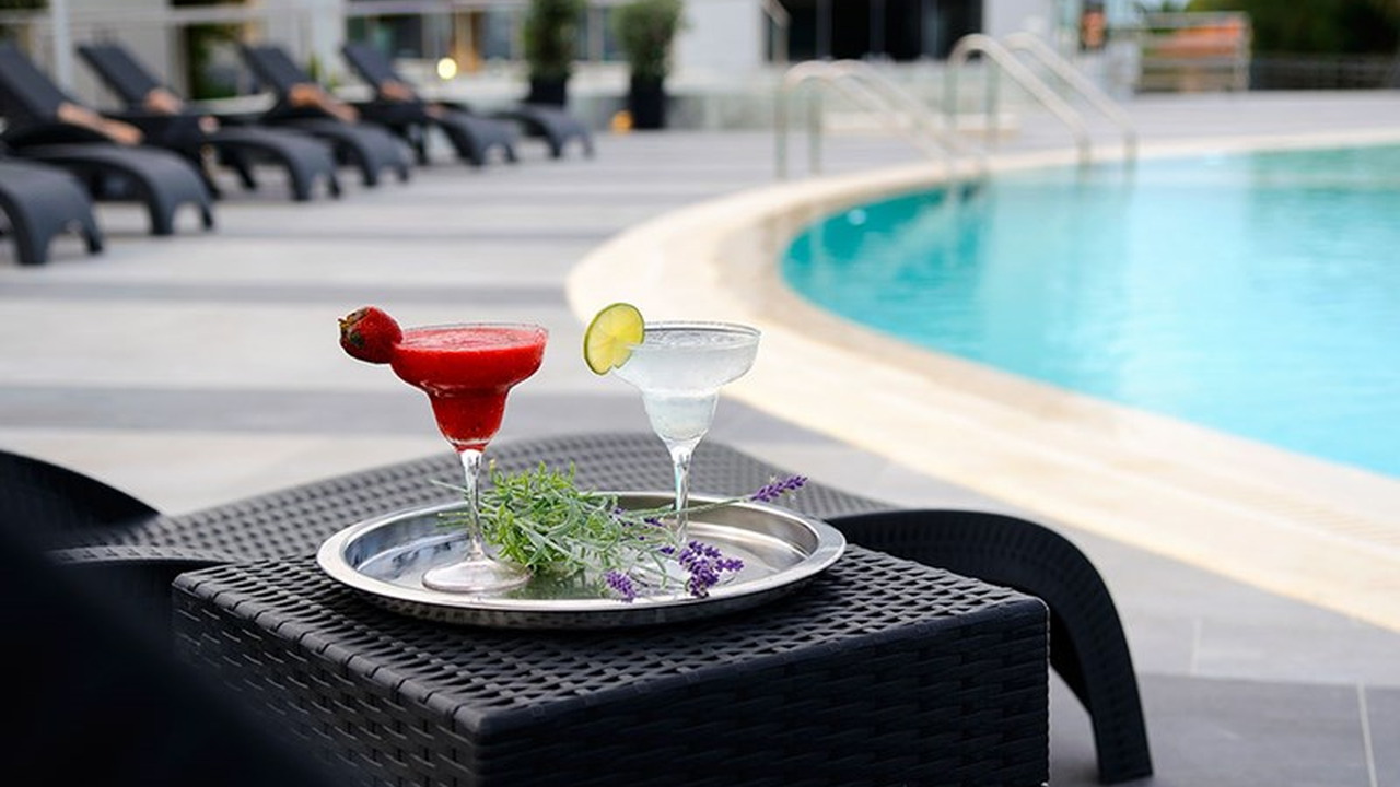 Ostria Sea Side