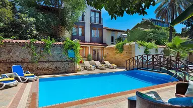 Otium Boutique Castle Old Town
