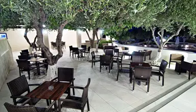 Ourania Apartments