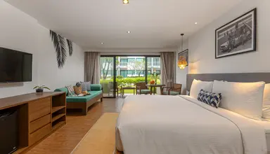 Outrigger Khao Lak Beach Resort