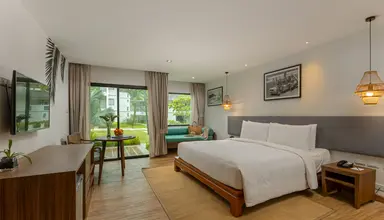 Outrigger Khao Lak Beach Resort