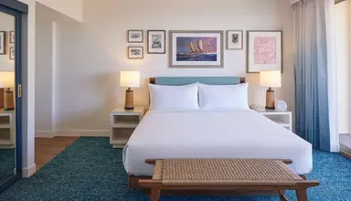 Outrigger Reef Waikiki Beach Resort
