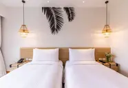 Outrigger Surin Beach Resort 