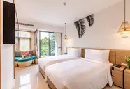 Outrigger Surin Beach Resort 