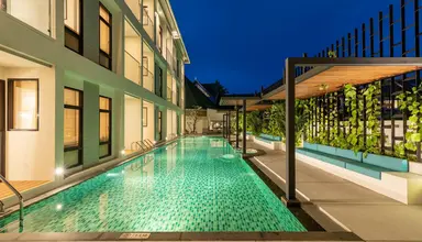 Outrigger Surin Beach Resort 
