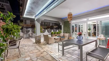 Ouzas Luxury
