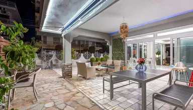 Ouzas Luxury