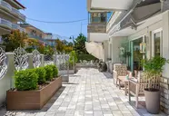 Ouzas Luxury