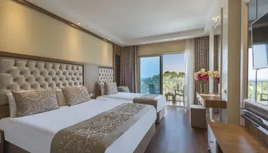Oz Sui Resort