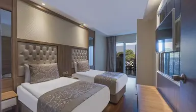 Oz Sui Resort
