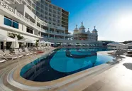 Oz Sui Resort