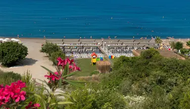 Oz Sui Resort
