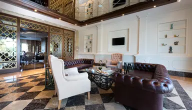 Oz Sui Resort