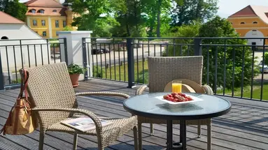 Pałac Łomnica