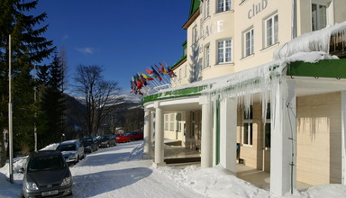 Palace Club