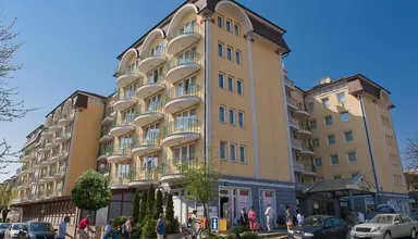 Palace (Heviz)