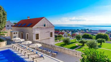 Palace Natali