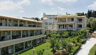 Palapart Gikas Suites & Studios