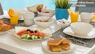 Palapart Gikas Suites & Studios