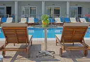 Palapart Gikas Suites & Studios