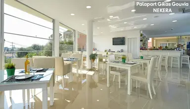 Palapart Gikas Suites & Studios