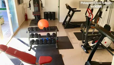 Palapart Gikas Suites & Studios