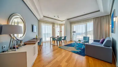 Palas Lux