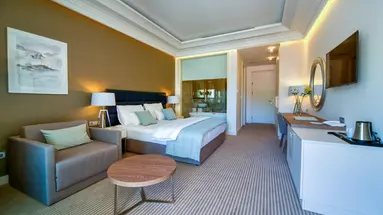 Palas Lux