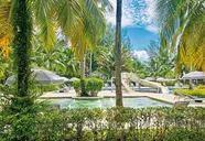 Palm Galleria Resort