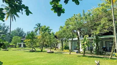 Palm Galleria Resort