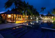 Palm Galleria Resort