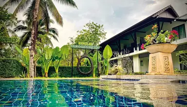 Palm Galleria Resort